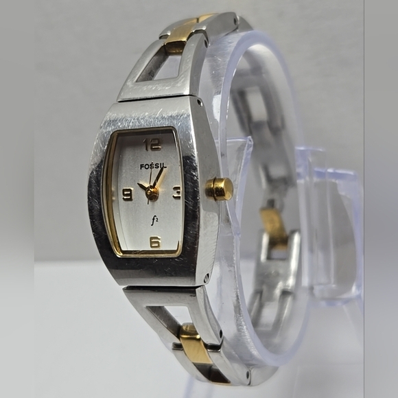 Womens Fossil F2 Watch 17mm Silver Gold Two Tone ES-9382 New Battery Petite - Picture 2 of 9